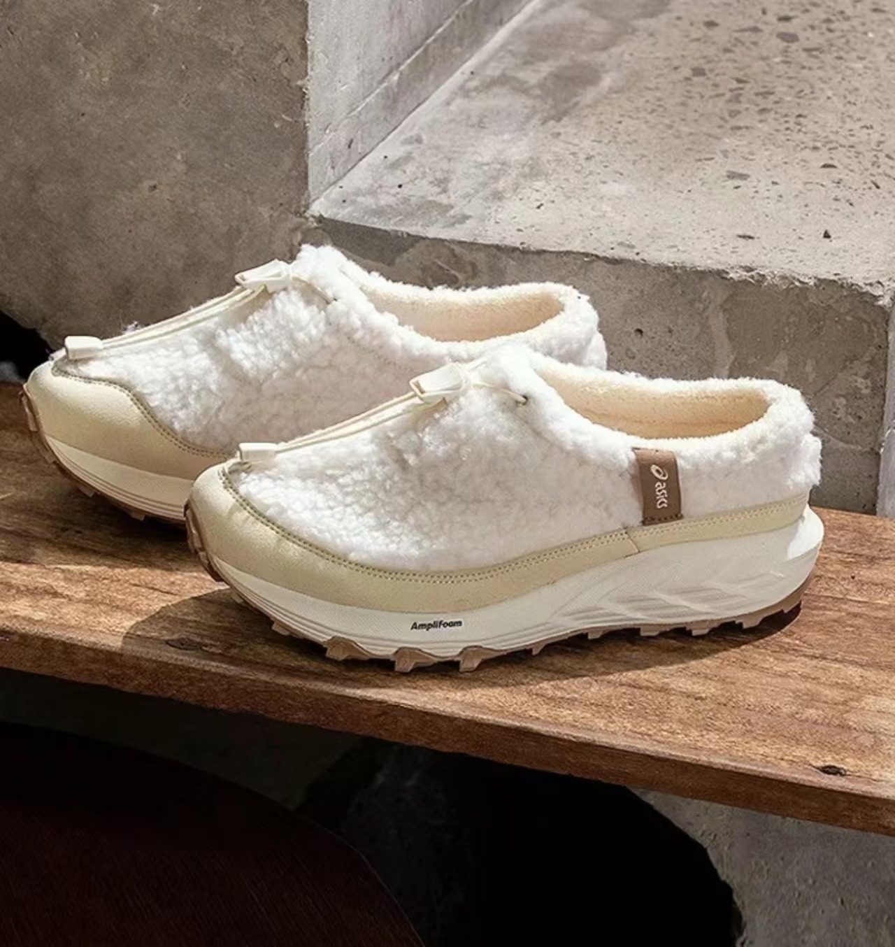 日本未入荷 ASICS アシックス 1203b036-100 ゲルベンチャー ソノマ WT ファー 冬靴 レディーススニーカー ホワイト あったかいシューズ - 画像 (4)