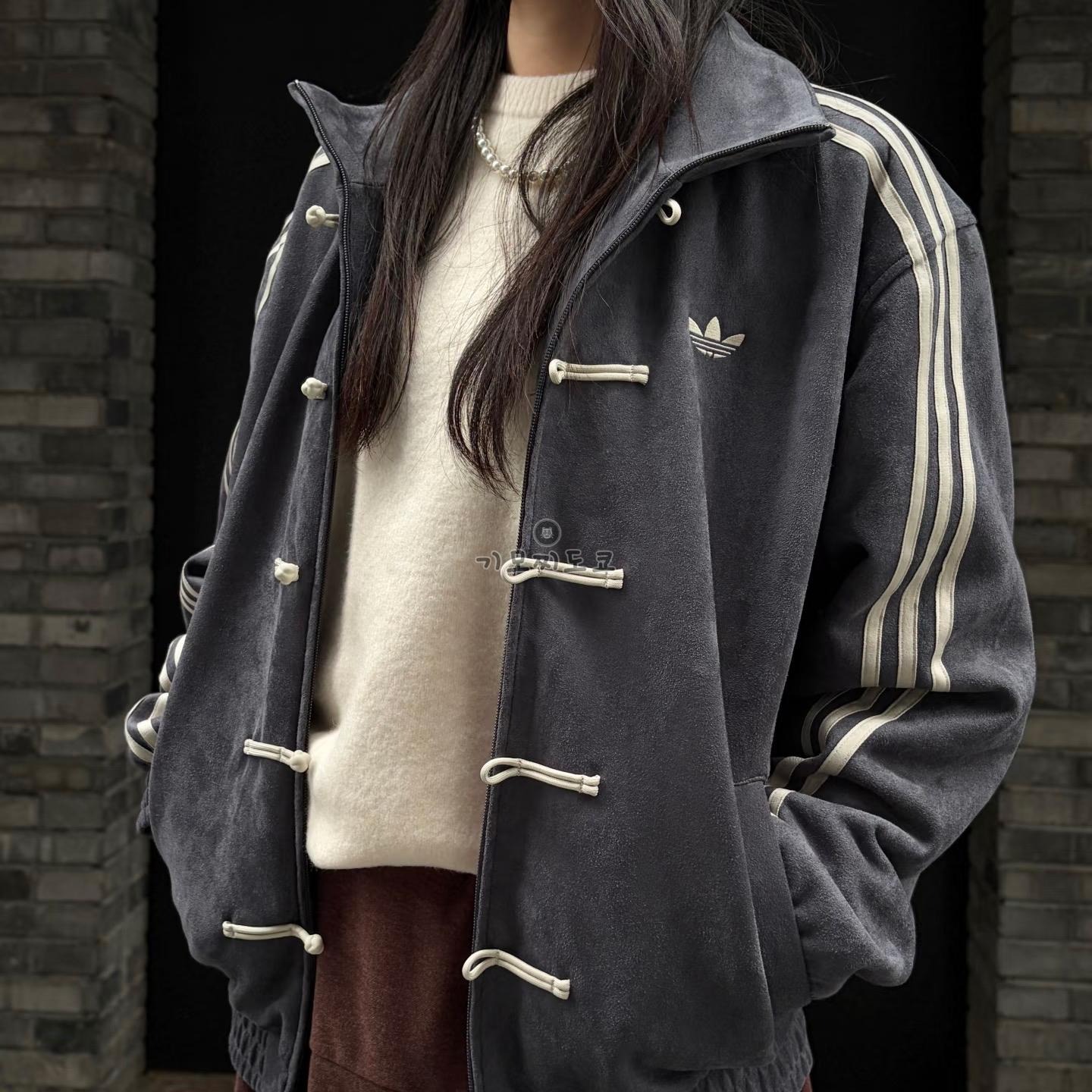 日本未発売 adidas オリジナル CTT チャイニーズ トラック カジュアル ジャケット KR0295 ブルー - 画像 (3)