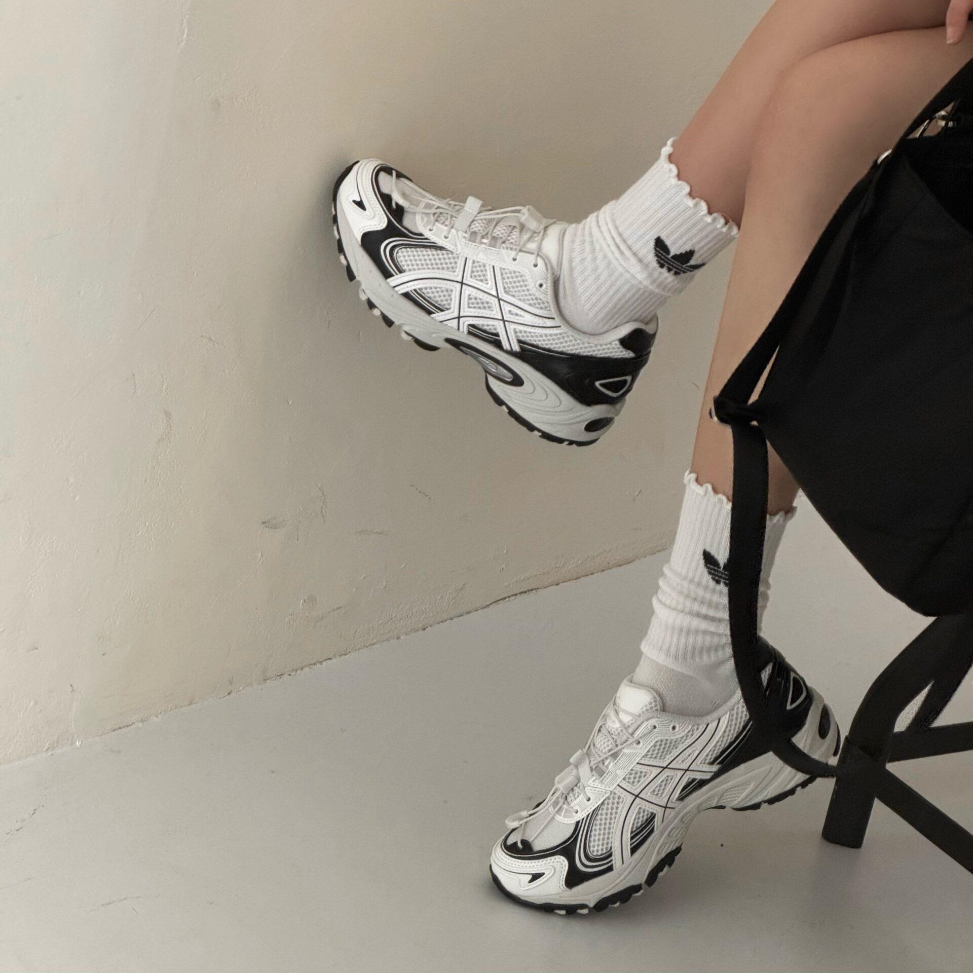 日本未発売 ASICS GEL-KAHANA TR V4 アシックス ジェル カハナ TR V4 ホワイト ブラック 1203A497-100 - 画像 (2)