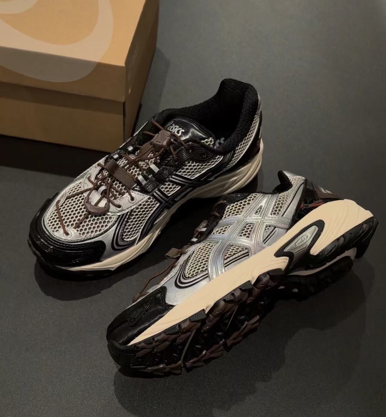 日本未入荷 ASICS GEL-KAHANA TR V4 Silver Black アシックス ゲルカハナ TR V4 シルバー ブラック 1203A716-020 - 画像 (4)